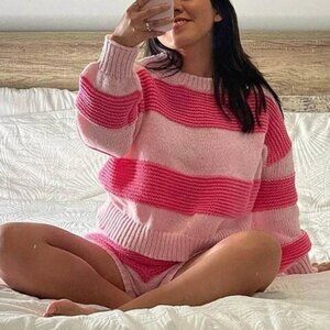 Pink Preppy Womens Two Tone Drop Shoulder Sweater & Knit Shorts